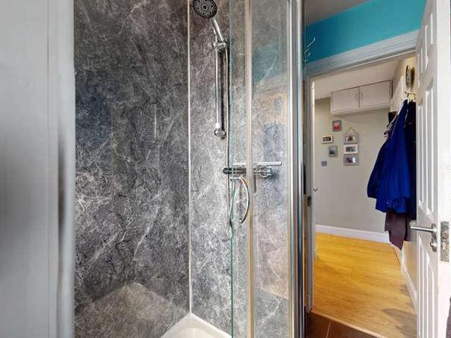 Flat for sale in Scotstounhill, Glasgow