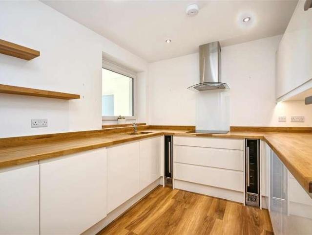 Flat for sale in Eastbourne, East Sussex