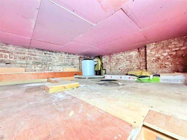 Flat for sale in Maida Vale, Greater London