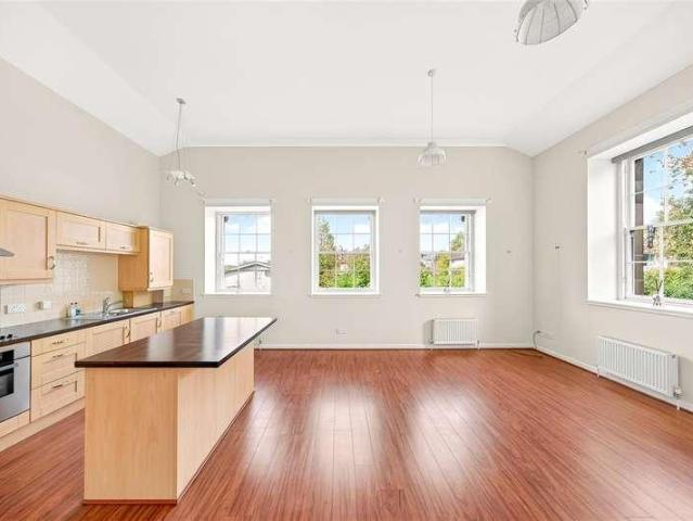 Flat for sale in Bathgate, West Lothian