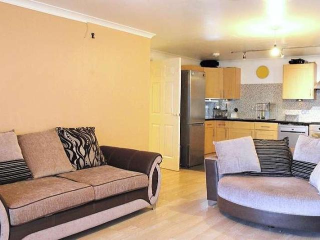 Flat for sale in Alperton, Greater London
