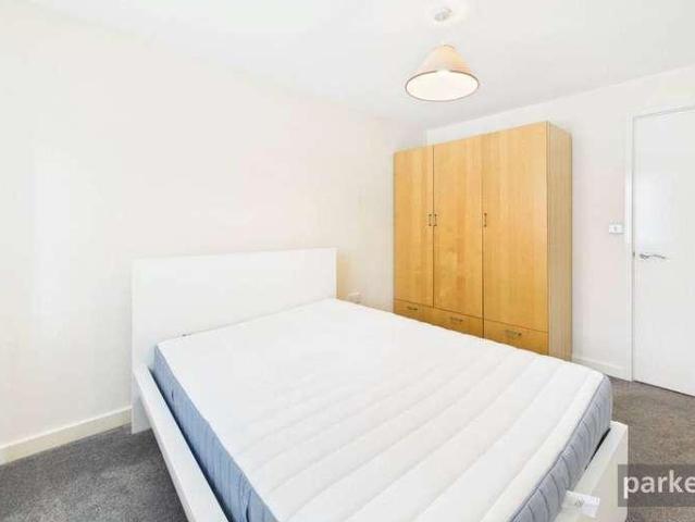 Flat for sale in Newtown, Reading
