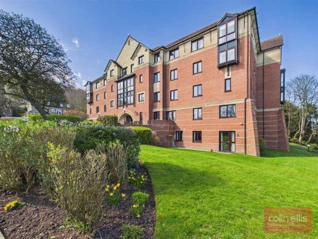 Flat for sale in South Cliff, Kepwick