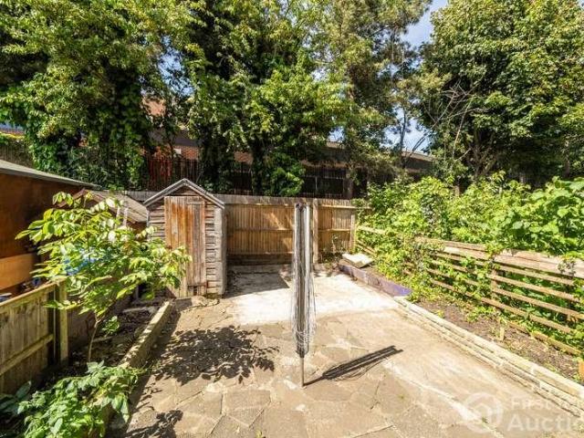 Flat for sale in Little Stanmore, Greater London