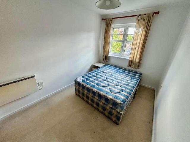 Flat for sale in Georgia, Greater Manchester