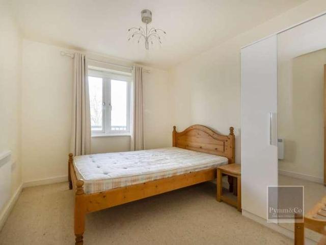 Flat for sale in Lakenham, East Bank