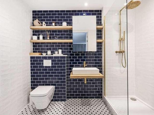 Flat for sale in E14, London