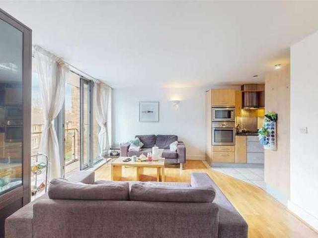 Flat for sale in Holborn, Greater London