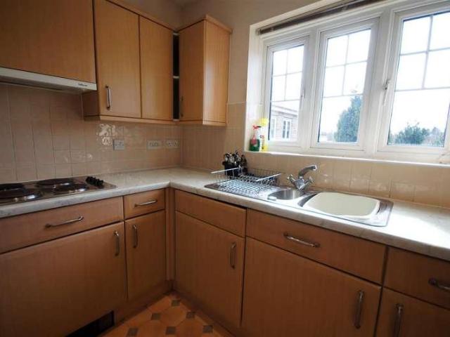 Flat for sale in Selly Park, Birmingham