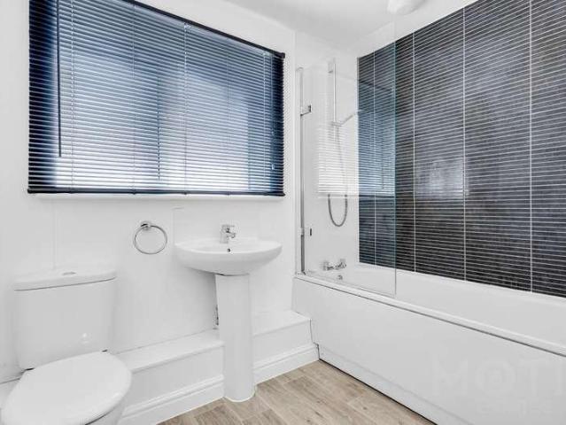 Flat for sale in Folkestone