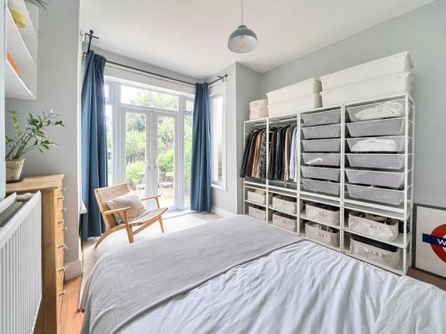 Flat for sale in London Borough of Lewisham, Greater London
