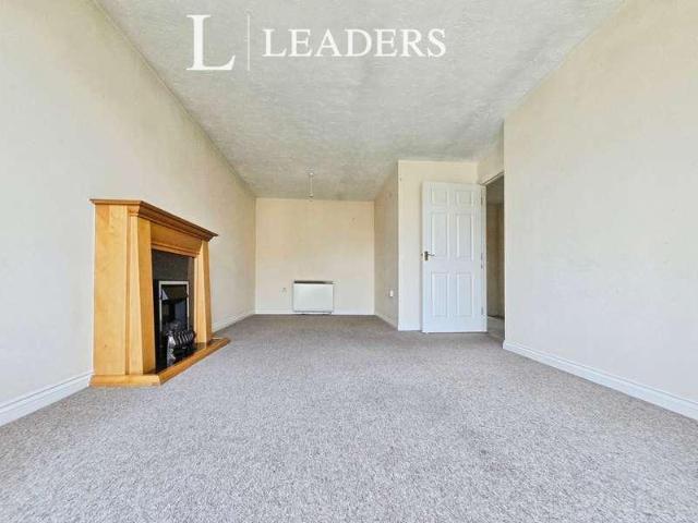 Flat for sale in Hardway, Gosport