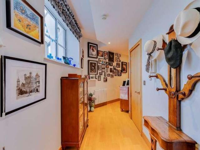 Flat for sale in Barry, Wales