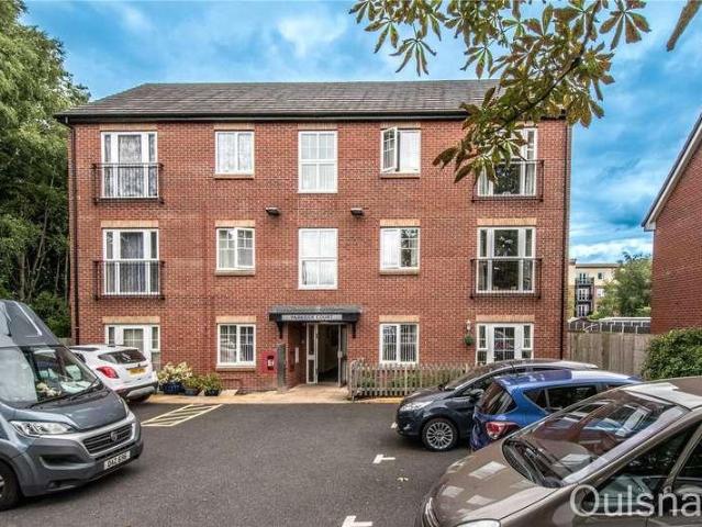 Flat for sale in Bromsgrove