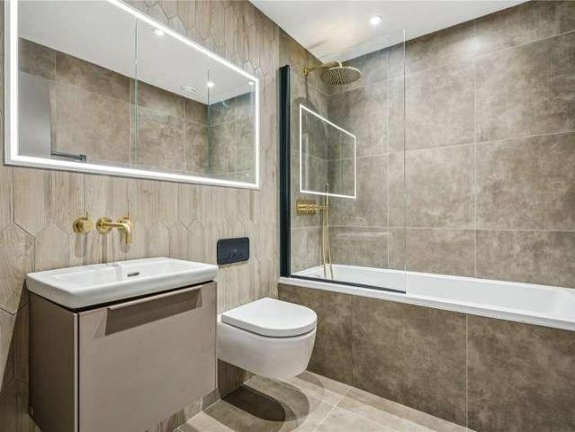 Flat for sale in Springfield Village, Greater London