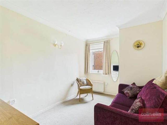 House for sale in Falsgrave, Kepwick