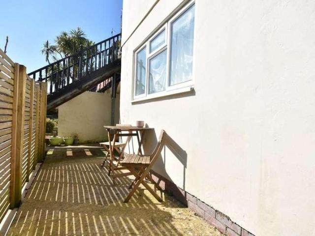 Flat for sale in Penarth, Wales