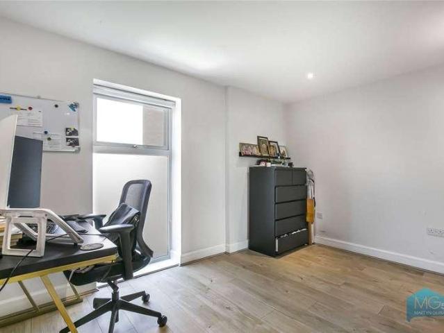 Flat for sale in New Barnet, Isle Of Man