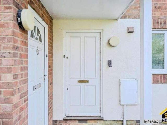 Flat for sale in Shenley Brook End, Milton Keynes