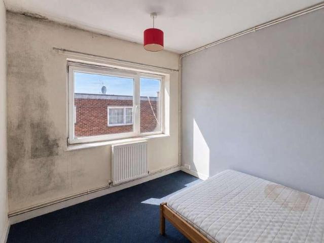 Flat for sale in New Catton, East Bank