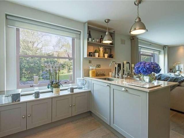 Flat for sale in St. John's Wood, Greater London