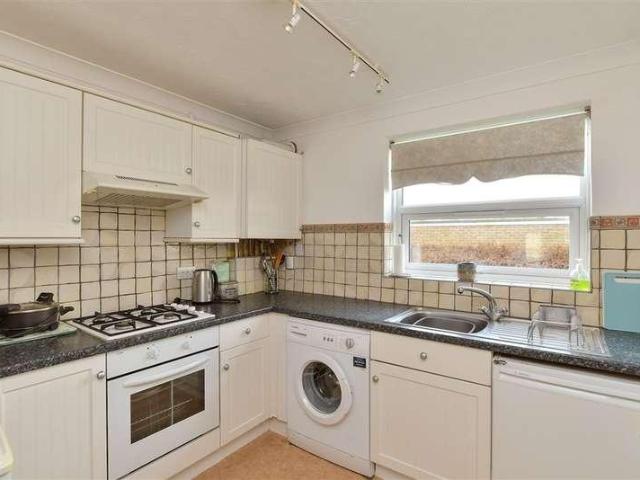 Flat for sale in West Worthing, Worthing
