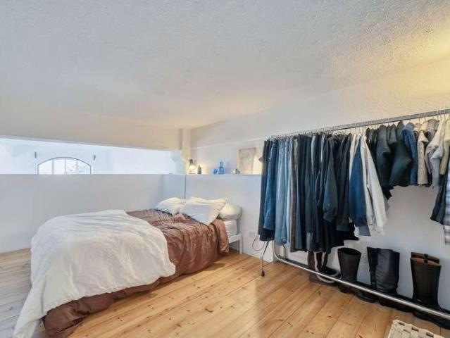 Flat for sale in Old Ford, Bow