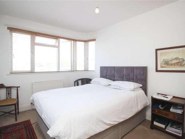 Flat for sale in Alton Barnes, Essex