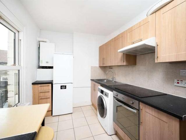 Flat for sale in London Borough of Haringey, Greater London