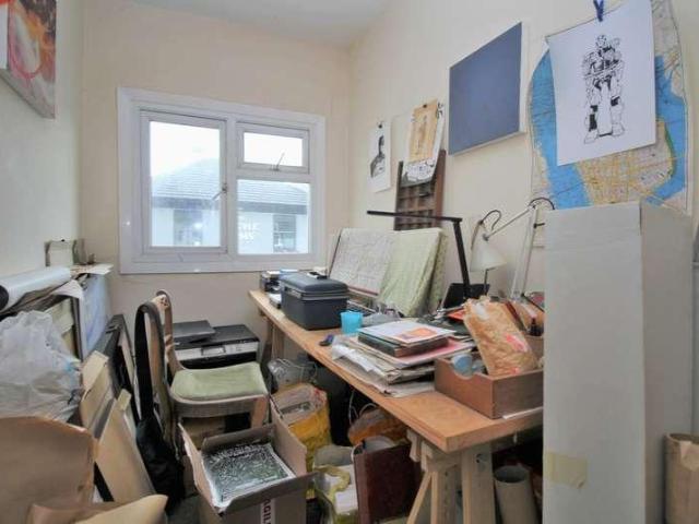 Flat for sale in Round Hill, Brighton & Hove