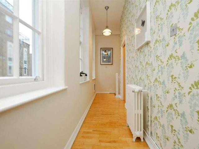 Flat for sale in Haggerston, De Beauvoir Town