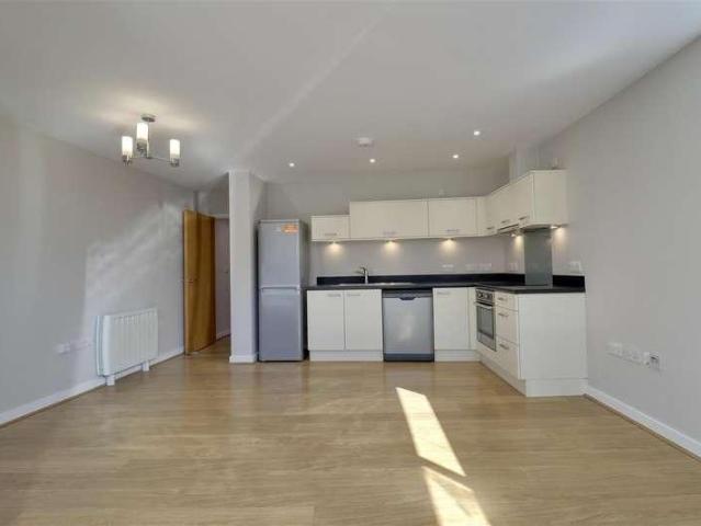 Flat for sale in Portsea, City Of Portsmouth