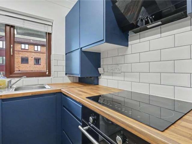 Flat for sale in East Bank, Norfolk