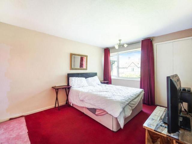 Flat for sale in London Borough of Merton, Greater London
