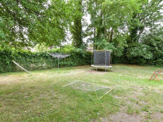 Flat for sale in Pachesham Park, Surrey