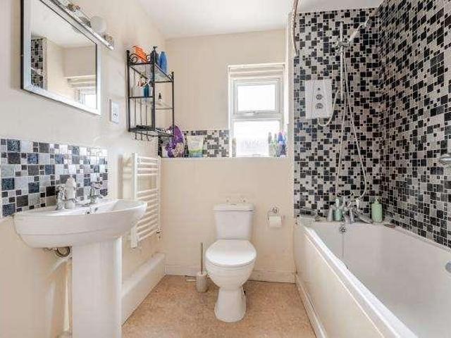 Flat for sale in Evershot, Oxfordshire