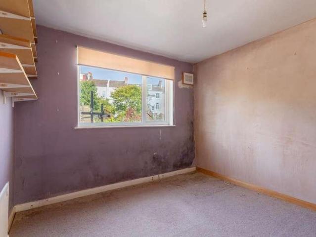 Flat for sale in Hanover & Queen's Park, Brighton