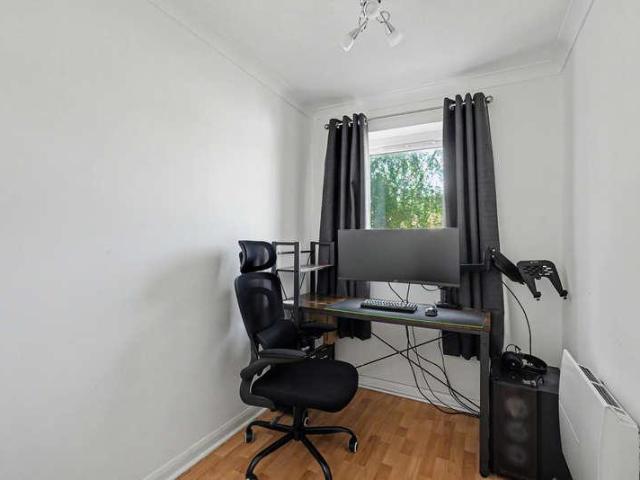 Flat for sale in Brompton, Gillingham
