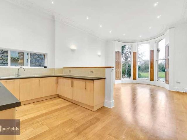 Flat for sale in Feckenham, City Of Bristol