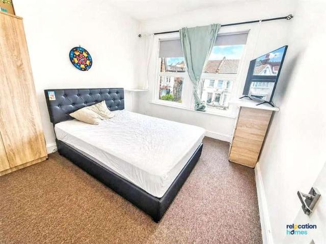 Flat for sale in Greater London