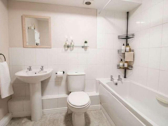 Flat for sale in Salisbury, Wiltshire