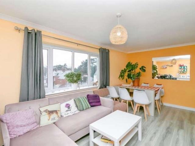 Flat for sale in Merthyr Dyfan, Barry