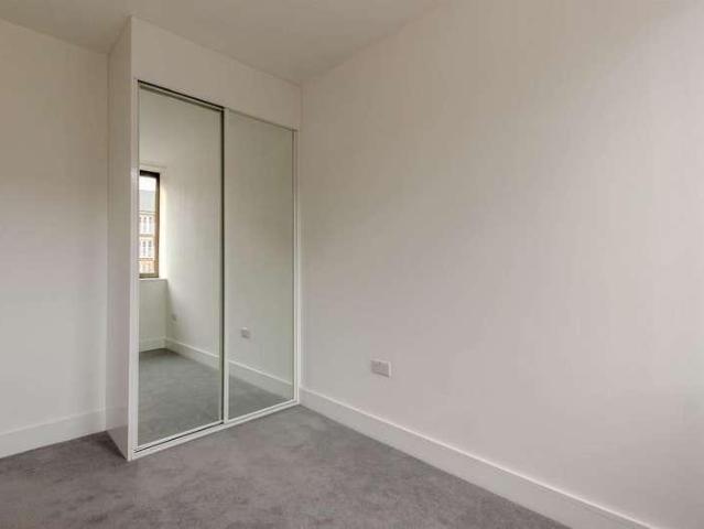 Flat for sale in Broxbourne, Hertfordshire