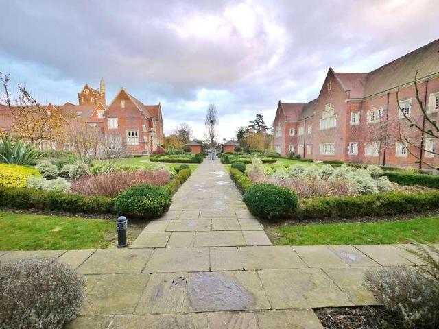 Flat for sale in Navestock Side, Essex