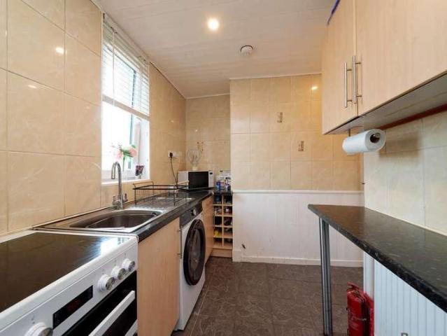 Flat for sale in Salsburgh, Scotland