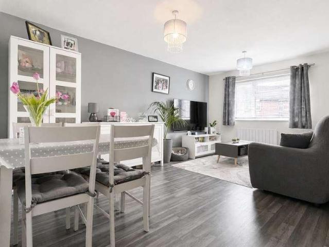 Flat for sale in Great and Little Leighs, Chelmsford