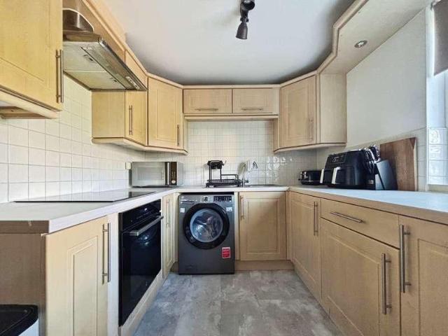 Flat for sale in City Centre, Falcon Lodge