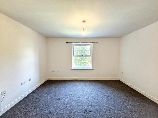 Flat for sale in Heathlands, East Sussex