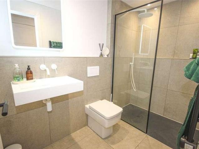 Flat for sale in Seaton, Budlake