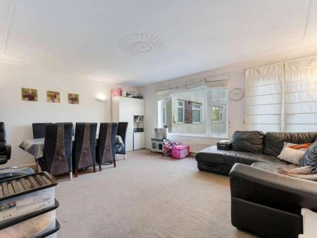 Flat for sale in Salford, Greater Manchester